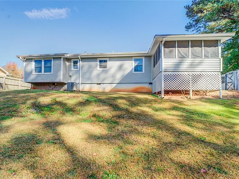 905 Rambling Rose Ct NW — Photo 22