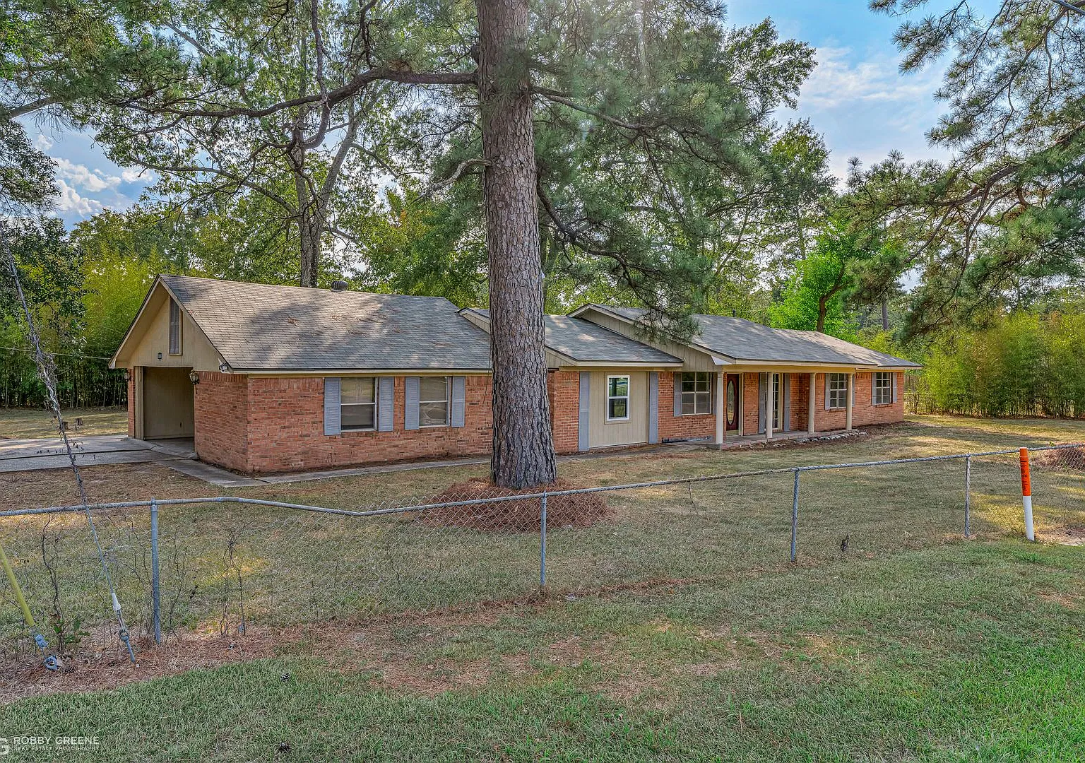 Blanchard- 4 bedroom — Photo 4