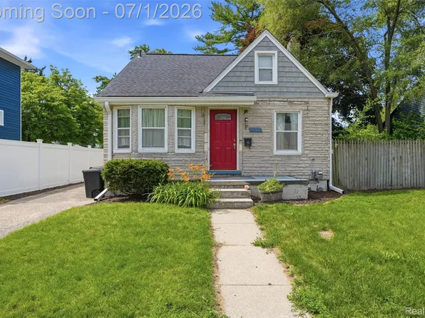1427 Pearson St, Ferndale, MI 48220