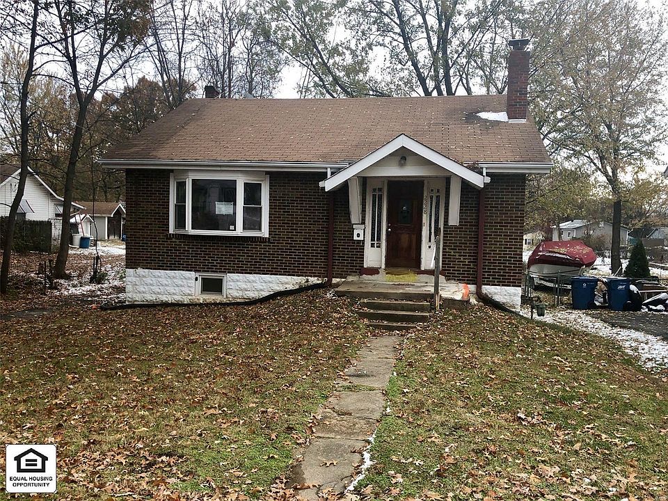1st image of 2228 Wismer Ave