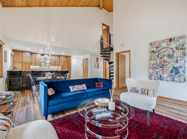 1206 Village Rd #A-306, Avon, CO 81620