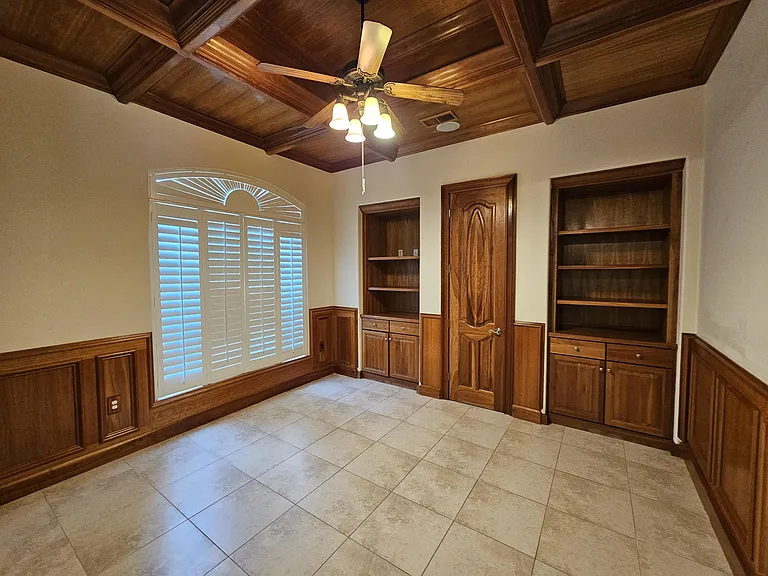 1866 Sunrise Dr — Photo 4