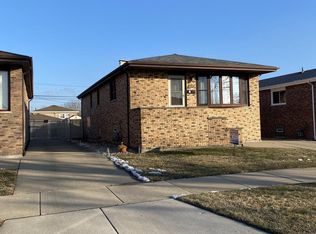 11635 S Ewing Ave, Chicago, IL 60617