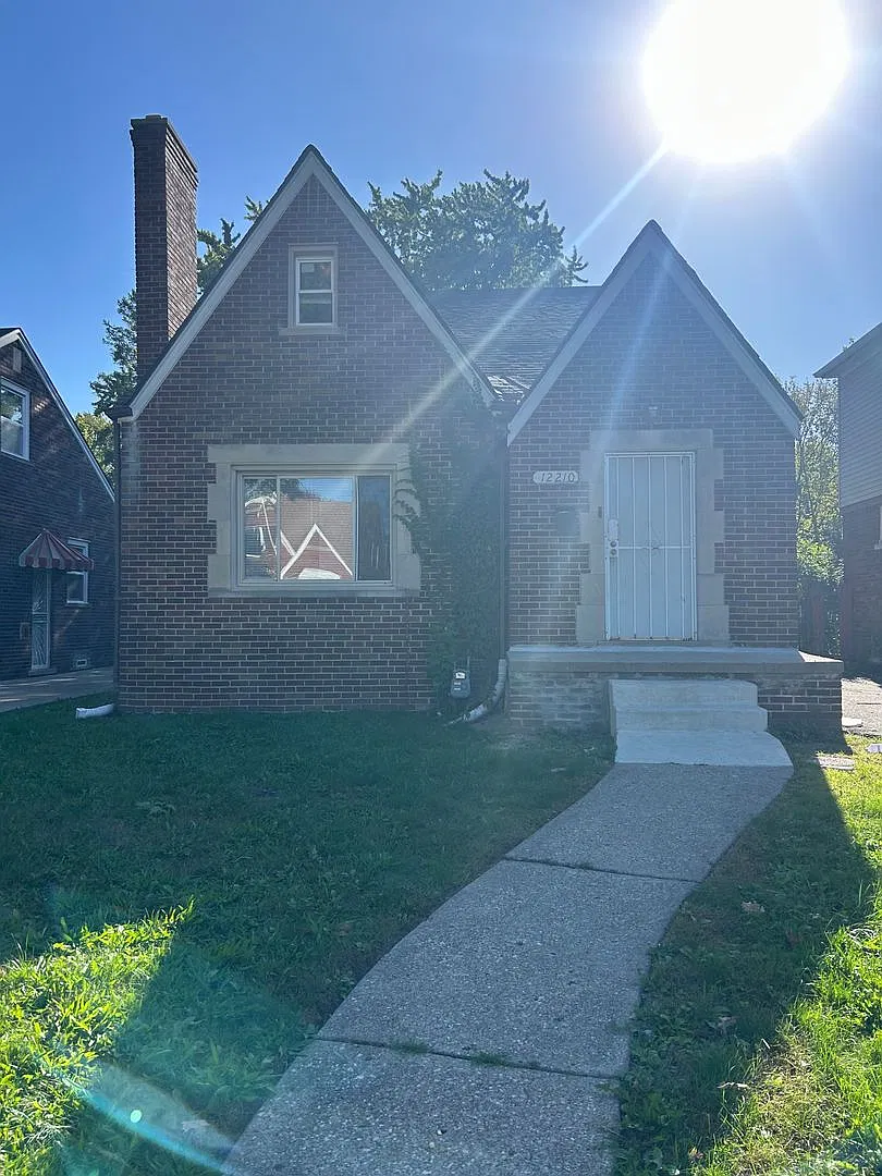 12210 Whitehill — Photo 1