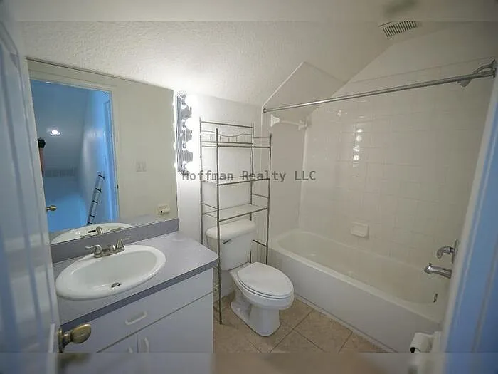 24606 Victoria Wood Ct — Photo 20