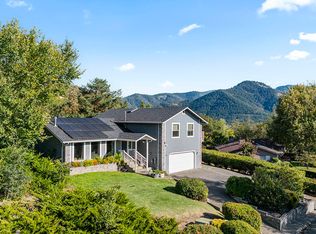 757 NE Tokay Hts, Grants Pass, OR 97526