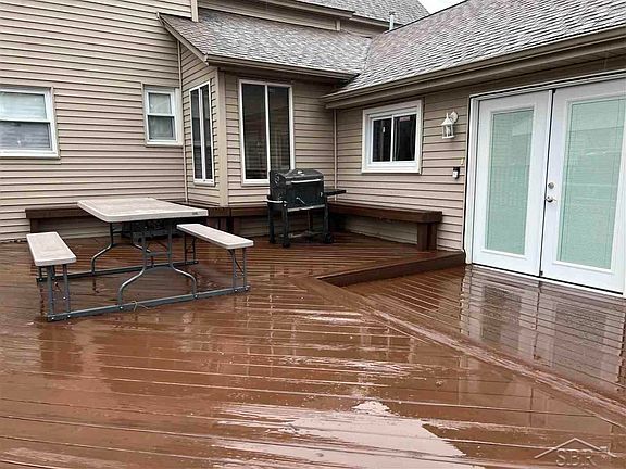 5th image of 2406 Warwick St