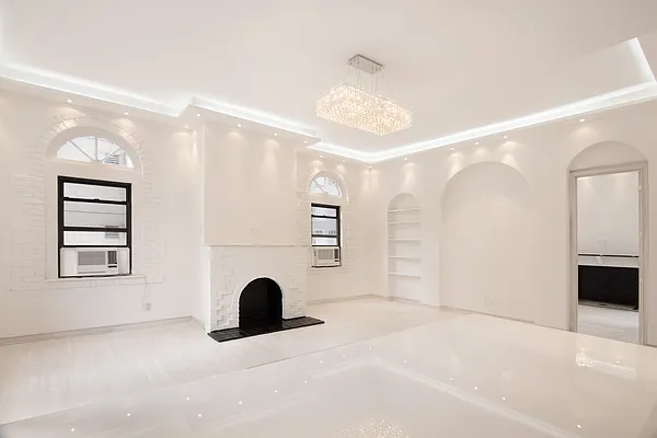 Rented by WAM Partners - William Moses Co. | media 24