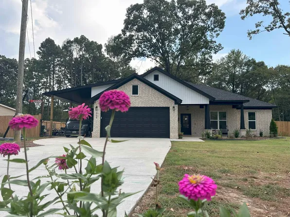409 Latimer Dr, Benton, AR 72019
