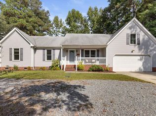 26337 Hanging Tree Rd, Courtland, VA 23837