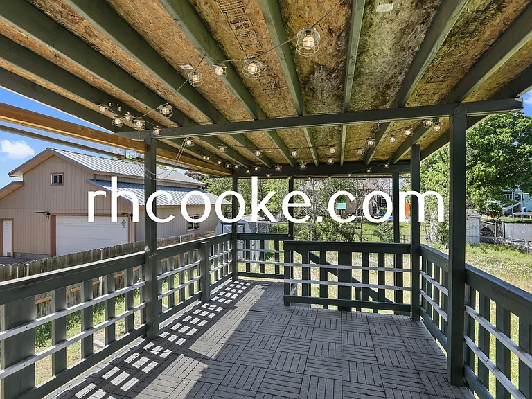 3619 N Thor St — Photo 17