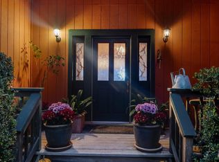 700 Old King Rd, Petaluma, CA 94952