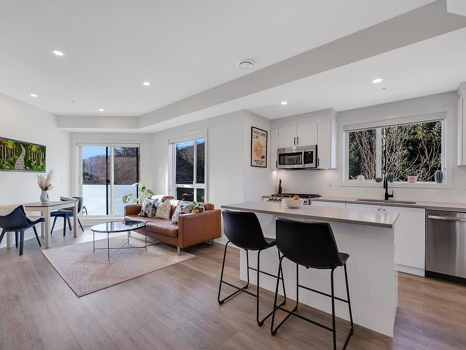 1st image of 37808 3rd Ave #207