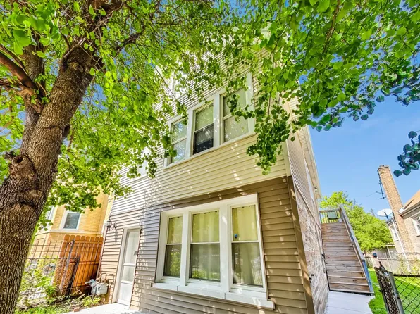 4204 W Thomas St, Chicago, IL 60651