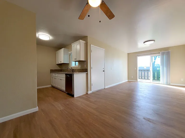 Cinnamon Woods Apartments — Photo 35