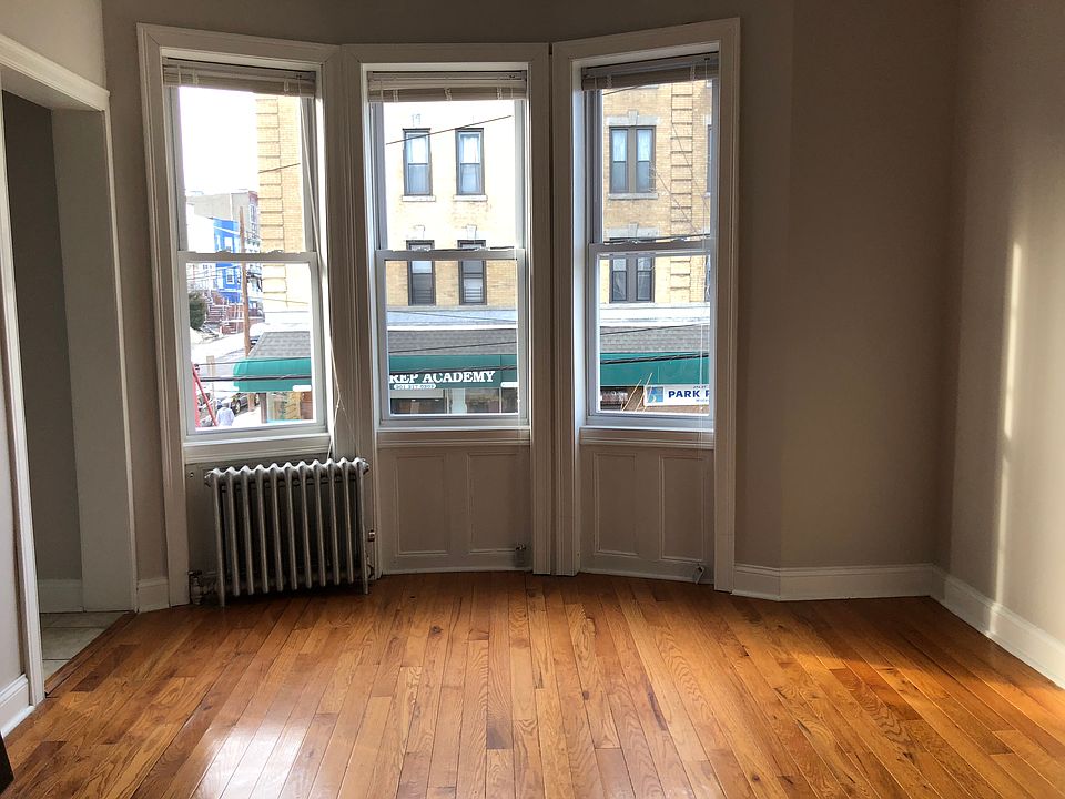 2nd image of 520 Central Ave #30E
