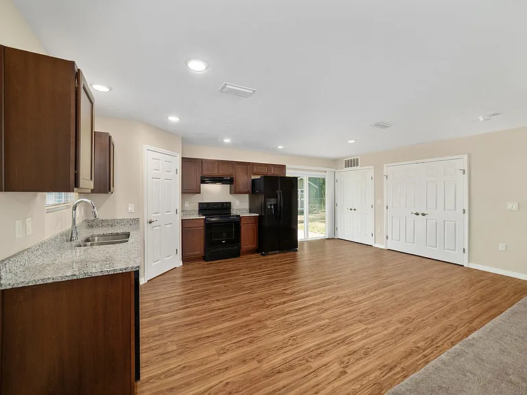 23935 NE 118th Ave — Photo 15