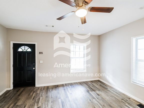 414010_004_wm_-_living_room_13162901.jpg
