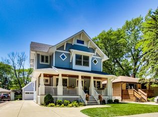 4624 Linscott Ave, Downers Grove, IL 60515