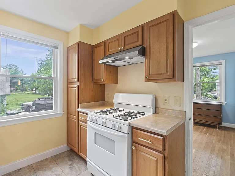 7210 Dartmouth Ave — Photo 6