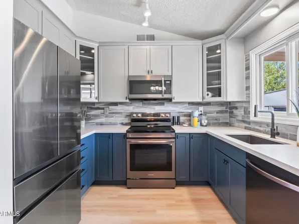 3025 E BREMEN Street, Phoenix, AZ 85032