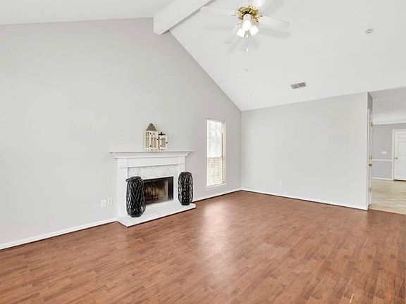 4th image of 101 Cambridge Pointe Cir