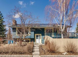 6608 S Silverview Rd NW, Calgary, AB T3B 3L6