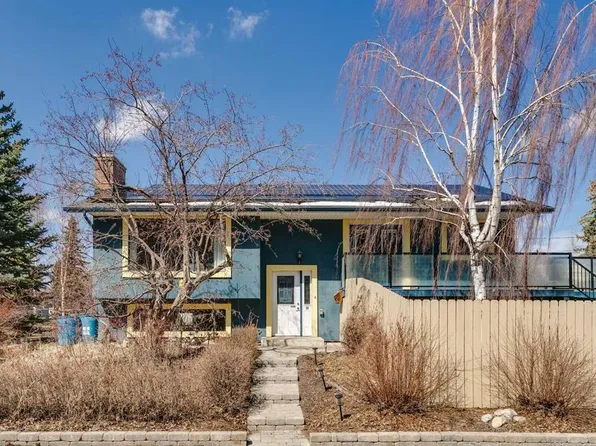 6608 S Silverview Rd NW, Calgary, AB T3B 3L6