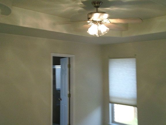 3rd image of 4712 Shumard Dr