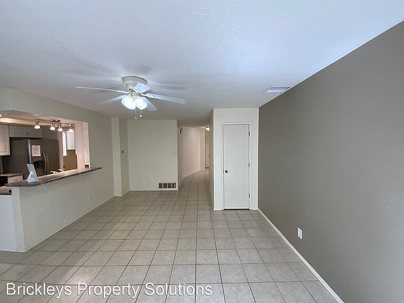 4th image of 2820 Estrella Brillante St NW