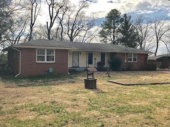 2nd image of 1010 Peachtree Dr