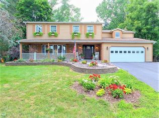 416 David Dr, Clay, NY 13212