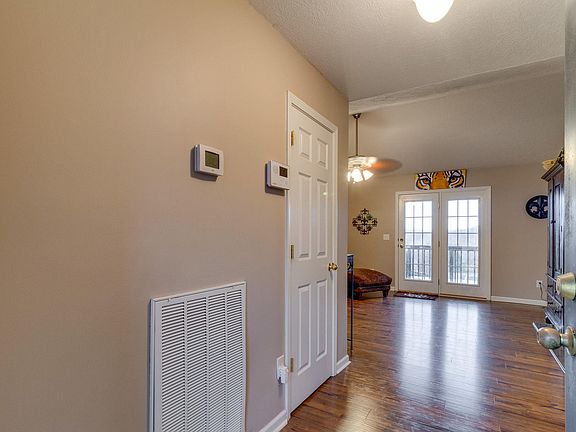 4th image of 4065 Mountain Vista Rd