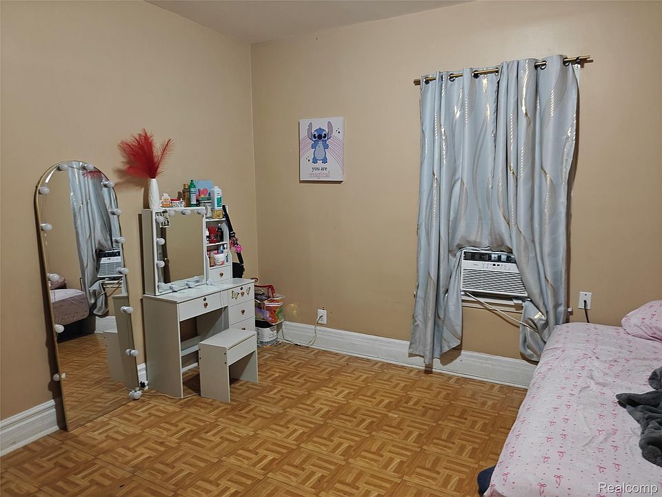 3401 Military St, photo 29