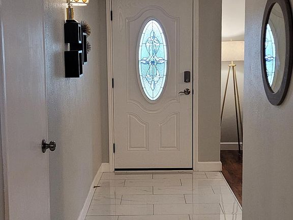 Entry way
