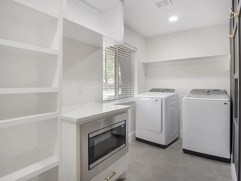 3271 Whitehall Dr — Photo 24