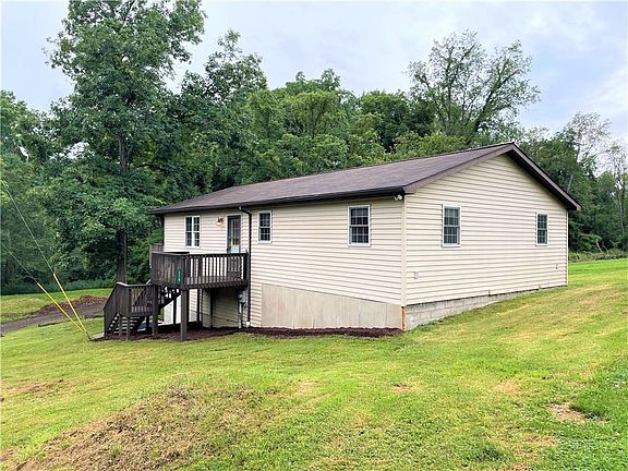 2nd image of 210 Hofelt Ln