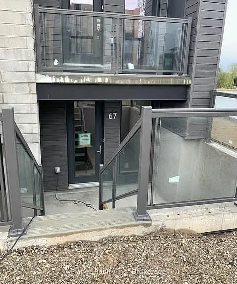 261 Woodbine Ave #67 — Photo 2