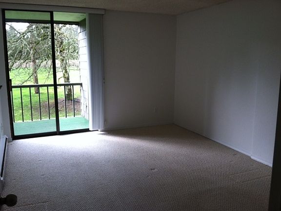 3rd image of 6001 140th Ave NE #000