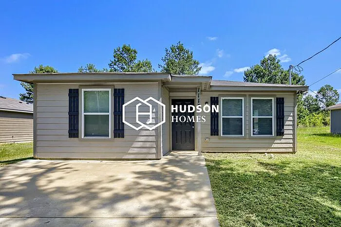 1115 E Birdsong St — Photo 1