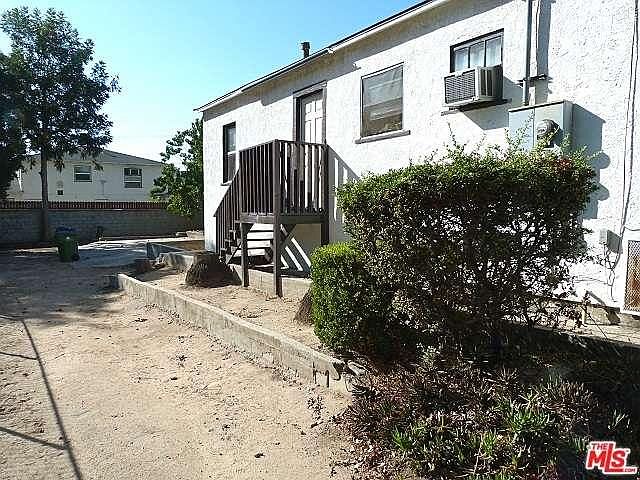 2nd image of 6038 Burwood Ave