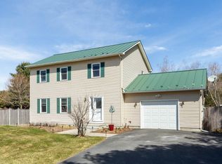6 Hobbs Rd, Milton, VT 05468
