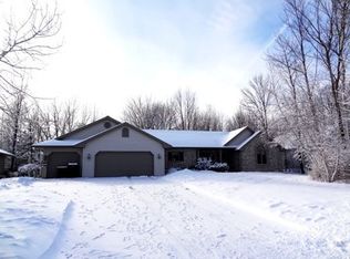 1491 Maple Hills Dr, Green Bay, WI 54313