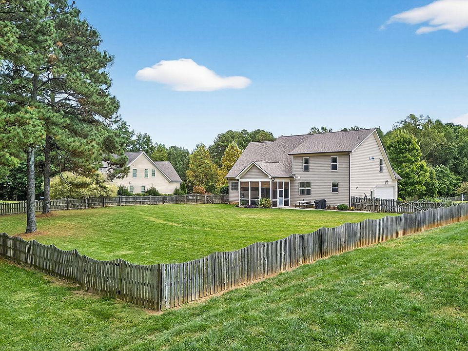 1st image of 3855 Ironwood Dr
