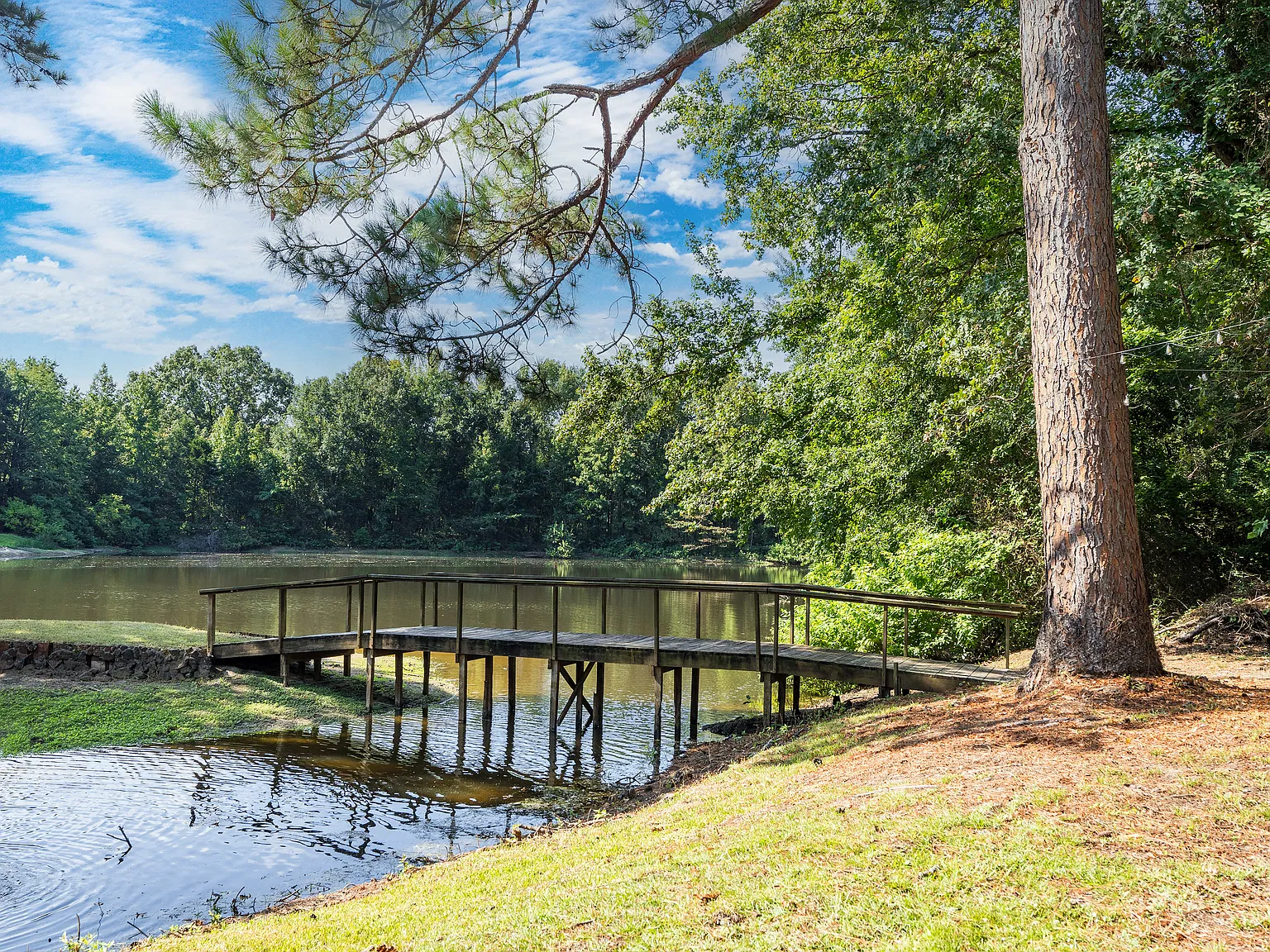 4 bed, 2173 sqft, $2,600 — Photo 4
