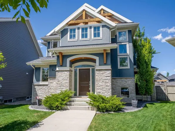 42 E Cooperstown Ct SW, Airdrie, AB T4B 2C5