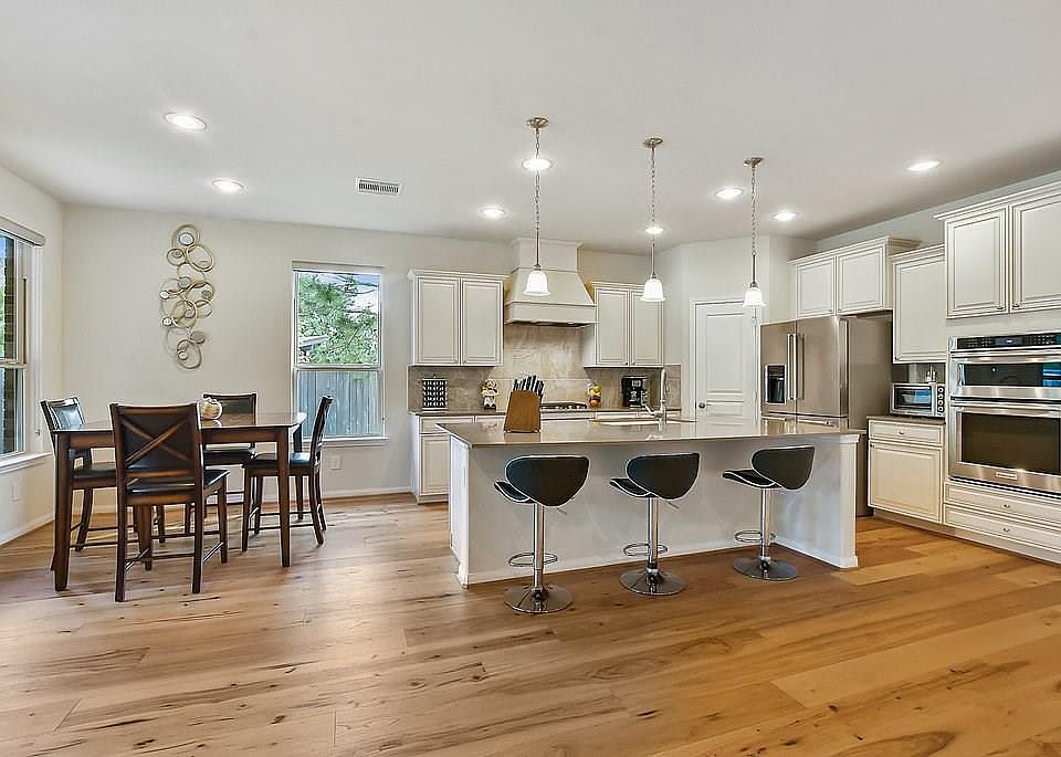 1st image of 106 Pioneer Canyon Pl