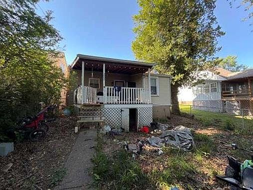 4th image of 2000 Adams Ave