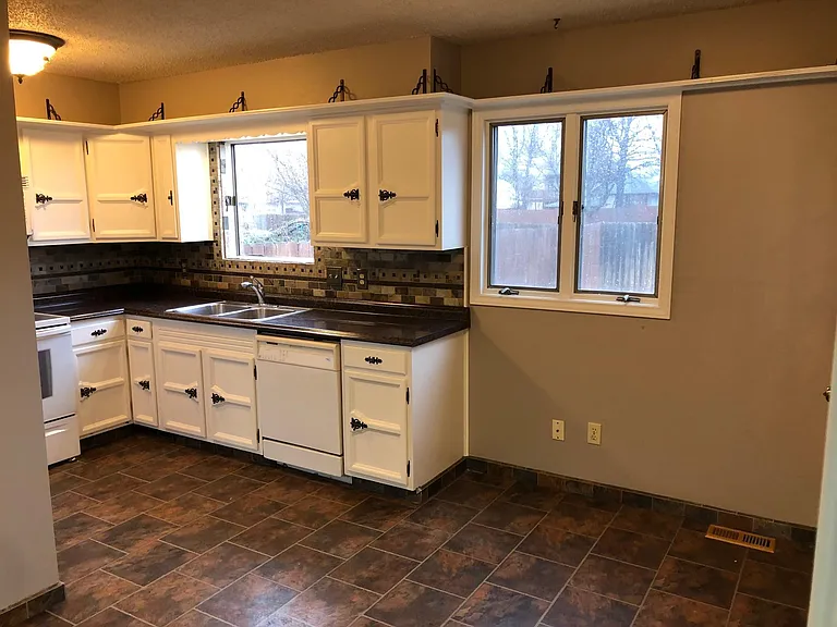 6928 W El Robelai Cir — Photo 2