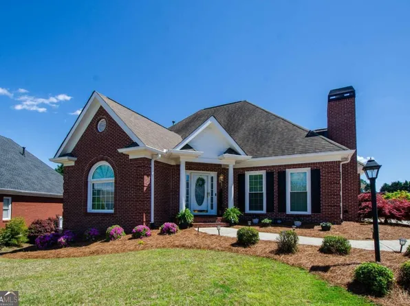 1750 Glenhurst Way, Snellville, GA 30078